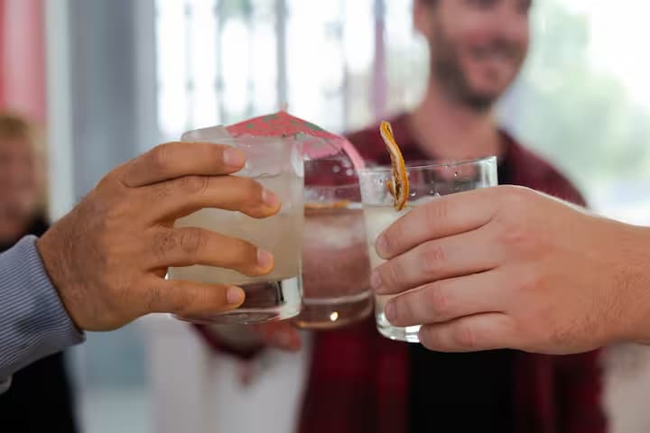Why Mixology & Entertainment Is the Perfect Party Combo