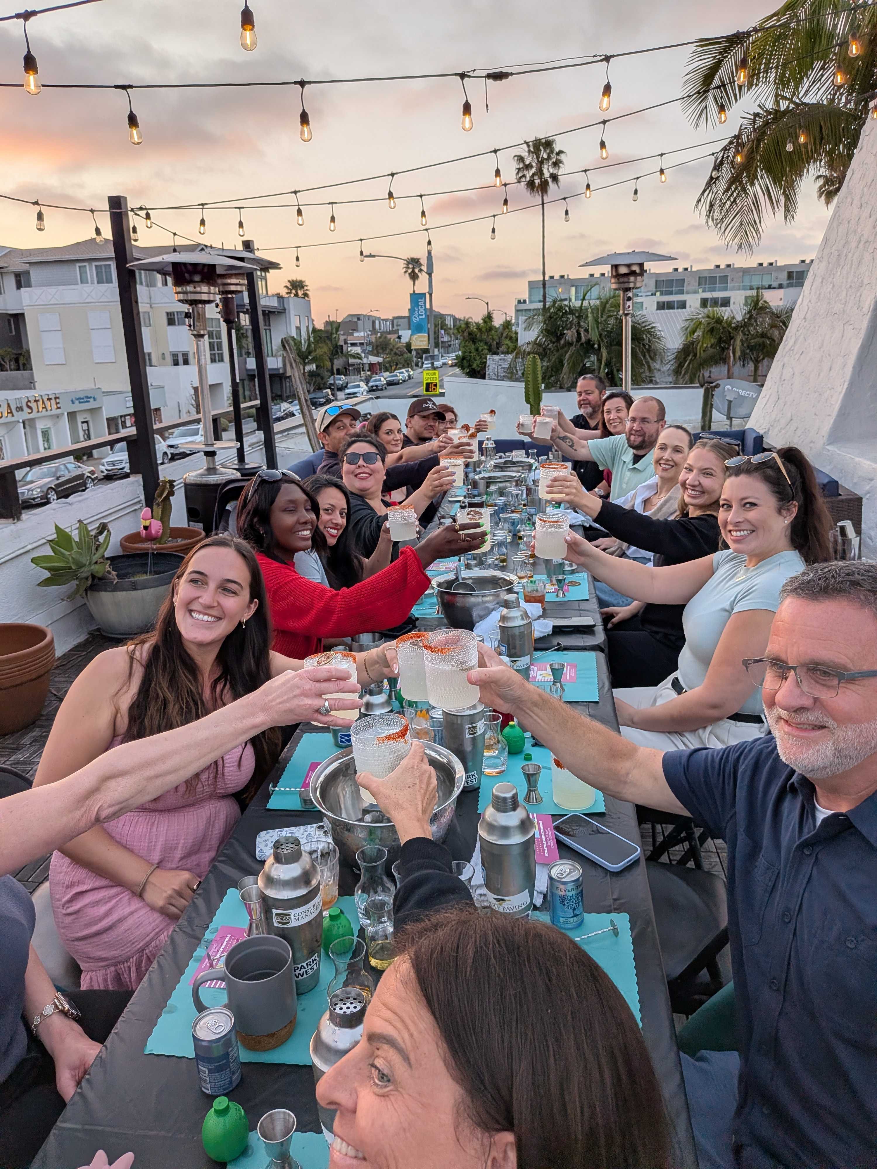 5 Reasons Companies Are Choosing Mixology for Team Bonding Events